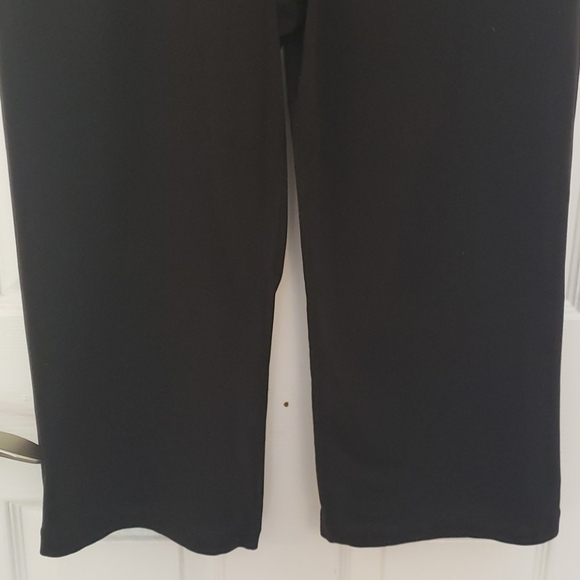 FINAL SALE Reversible Black & Red Workout Pants - Picture 10 of 11